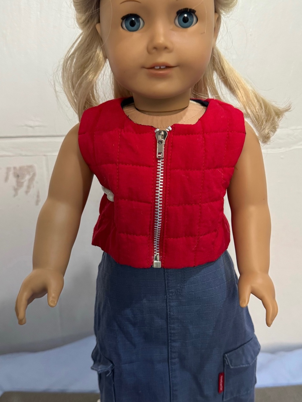 Authentic American Girl Truly Me Sporty Winter Red Puffer Vest Blue Skirt Outfit